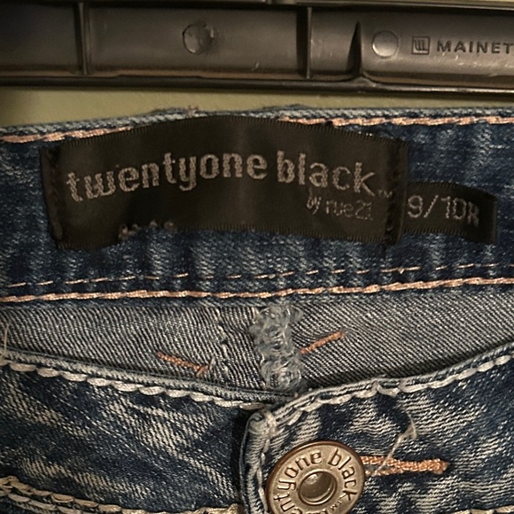 Twentyone Black by Rue21 Light Blue Distressed Boot Cut Jeans Size 9/10 - Picture 2 of 9